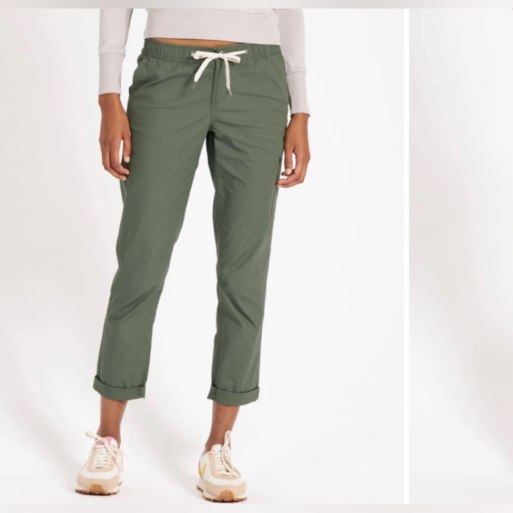 Vuori Ripstop pant. Army green. Small. NWT.